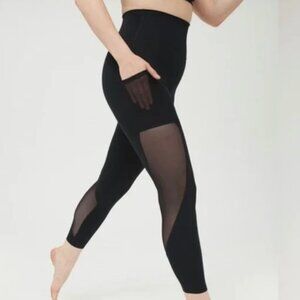 Aerie Offline Goals High Rise 7/8 Black Mesh Pocket High Rise Leggings Size Smal